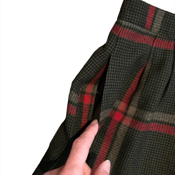 Vintage brown and red plaid skirt - Picture 4 of 6
